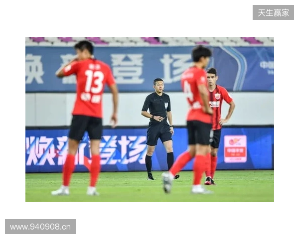 记者谈海港：这赛季确实定位保级了，看不出为啥换茹萨、梅伦多