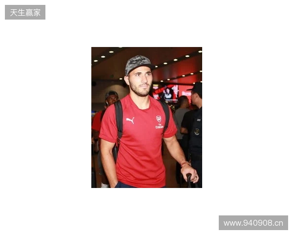 英超官方晒出图片:阿森纳U15全员抵达北京 英超官方晒出图片:阿森纳U15全员抵达北京