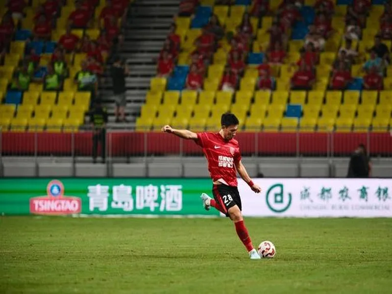 蓉城官宣杨帅离队：衷心感谢为球队做出的贡献，愿未来一切顺利